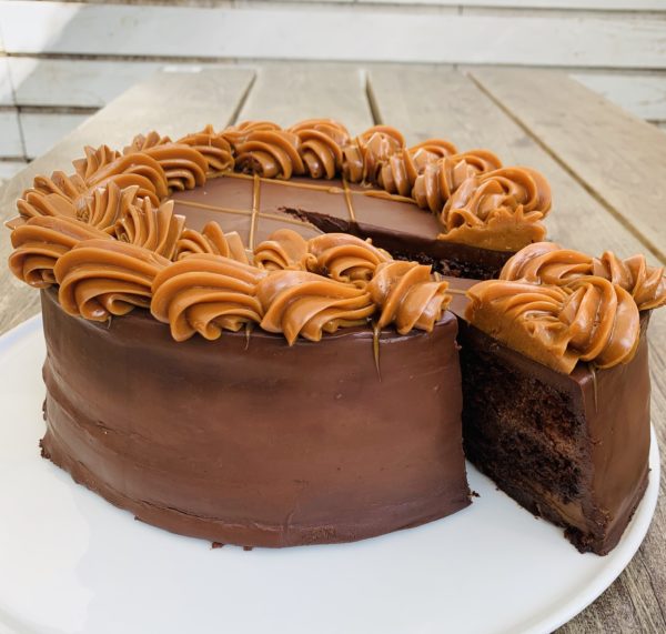 Torta de chocolate y manjar